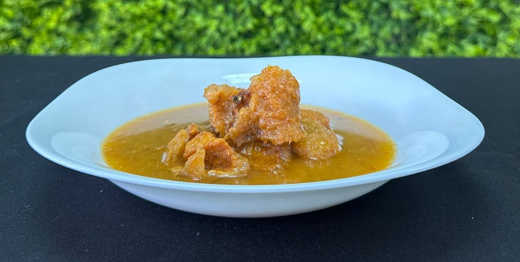 CHICHARRON EN SALSA ROJA
